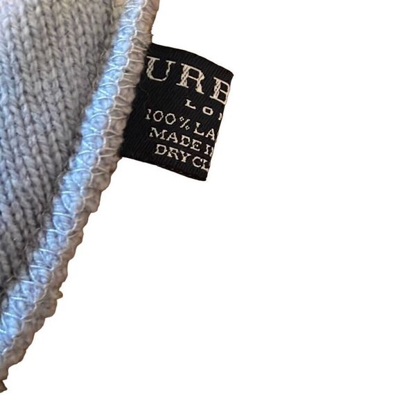 BURBERRY | baby blue 100% lambswool beanie - Picture 6 of 7